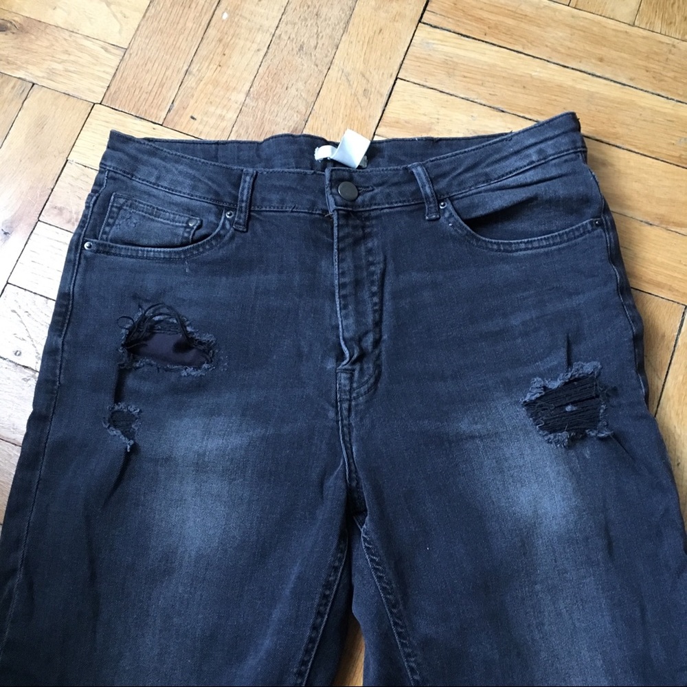 Destroyed gray stretch jeans